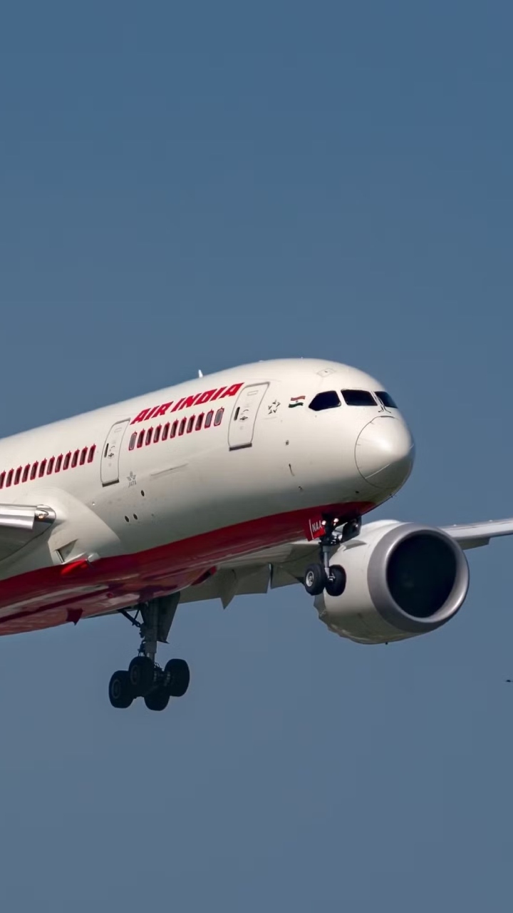 Boeing 787-8 Dreamliner: Specifications, seats and other facts | Air India Ahmedabad Plane crash